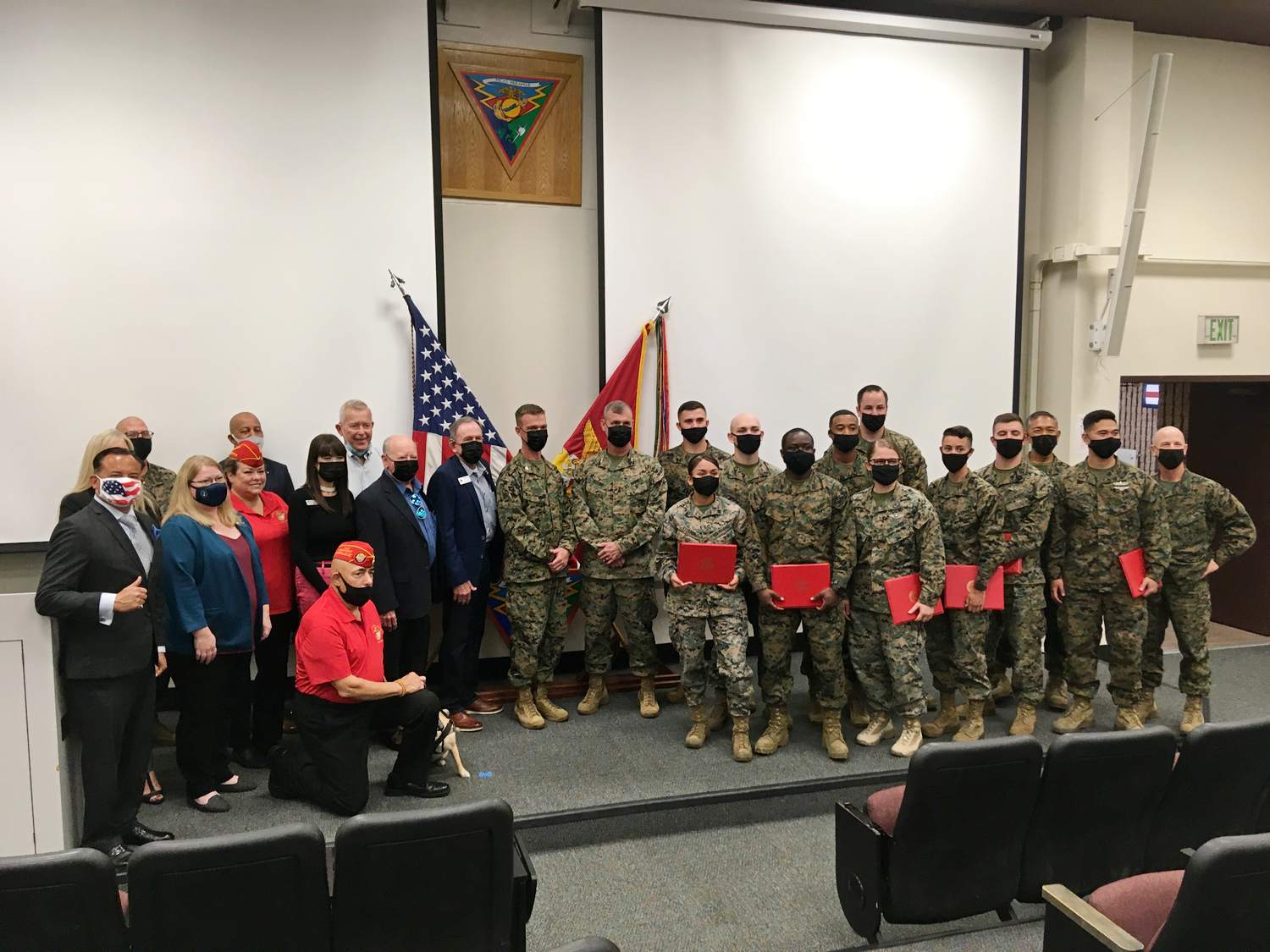 Lockheed Martin’s, award sponsor, Al Worthy and Sea Service Chair Ernest Belmares were on hand to congratulate the Marines and Sailors of the Quarter from MCAS Miramar and 3d Marine Aircraft Wing.