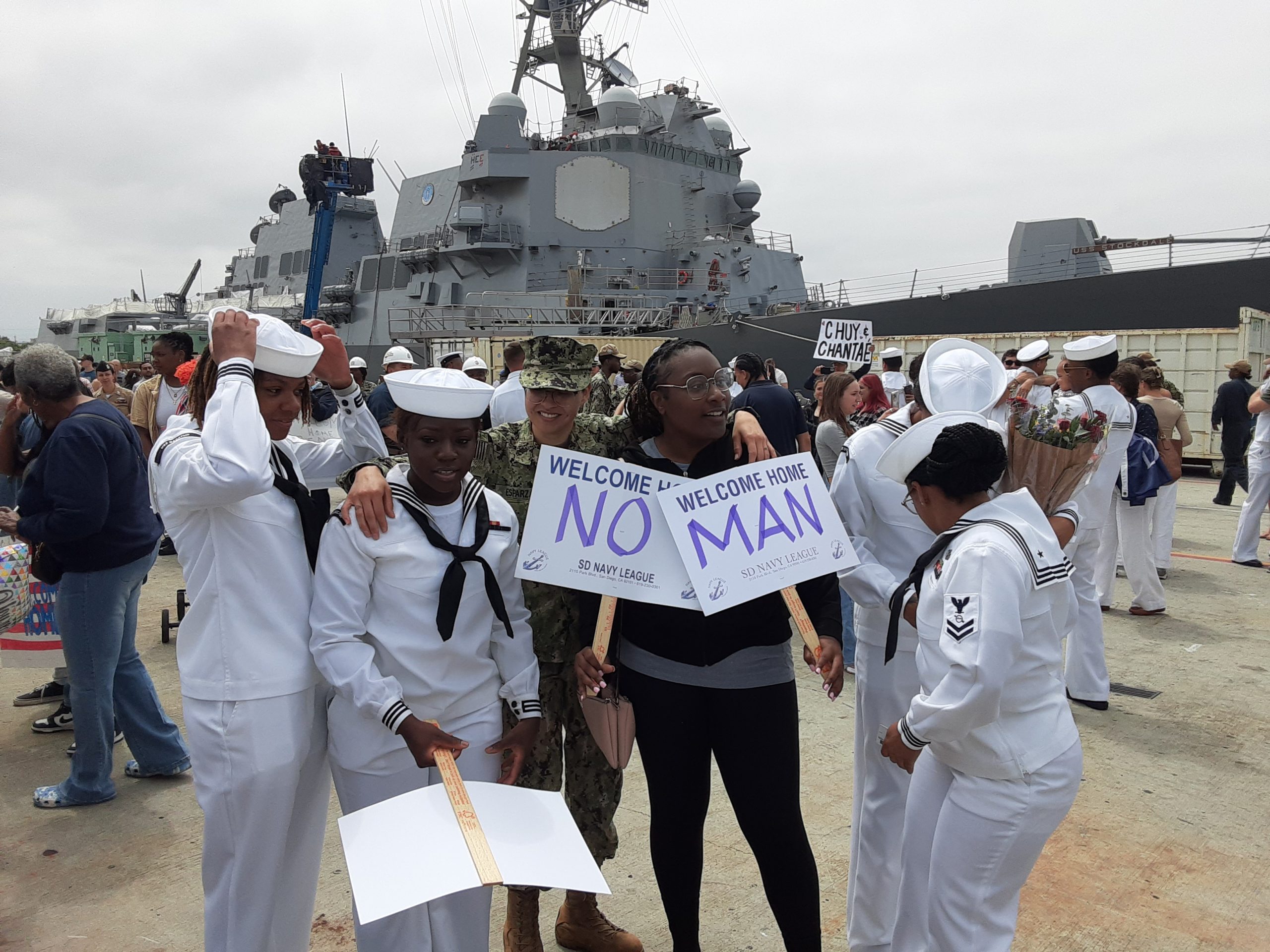 Welcome Home – USS DECATUR (DDG 73) (1)