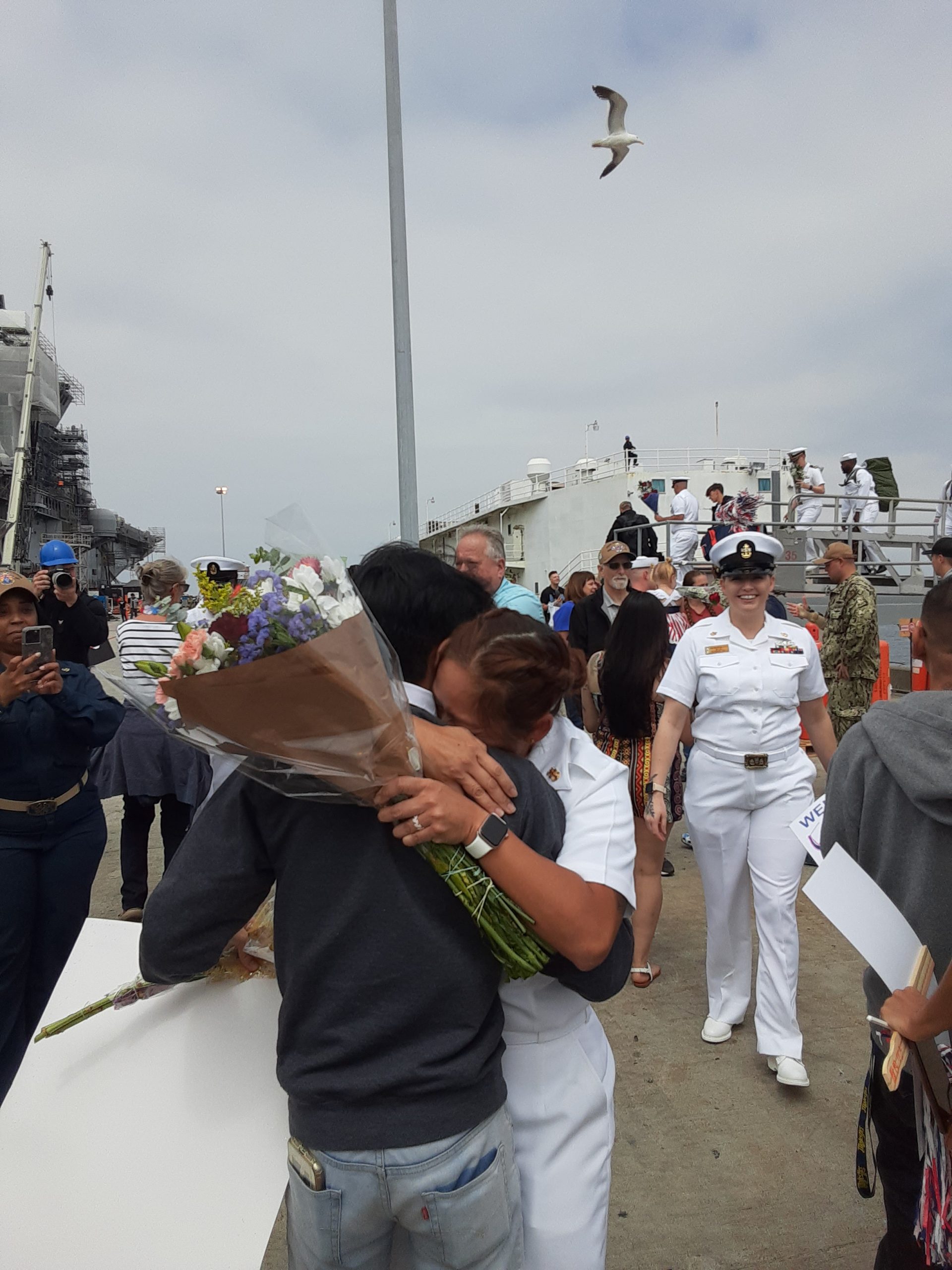 Welcome Home – USS DECATUR (DDG 73) (6)
