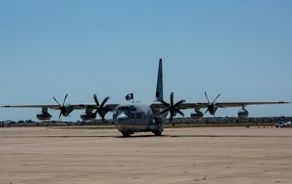 Welcome Home – Marine Aerial Refueler Transport Squadron (VMGR) 352