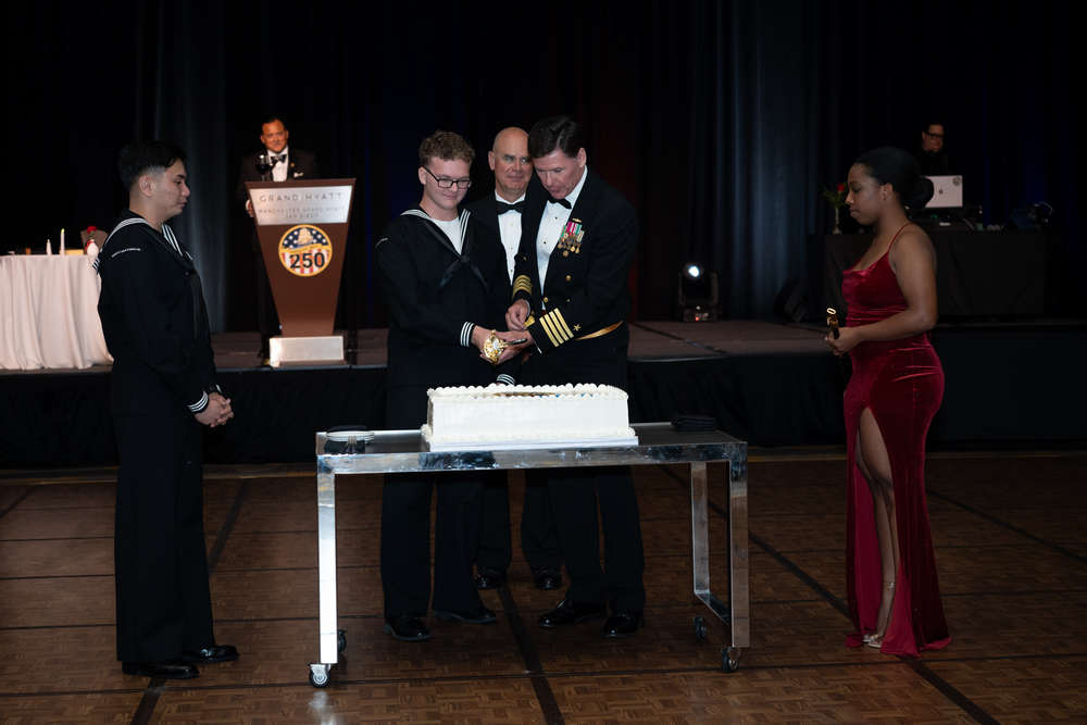 250 Navy Birthday Ball (14)