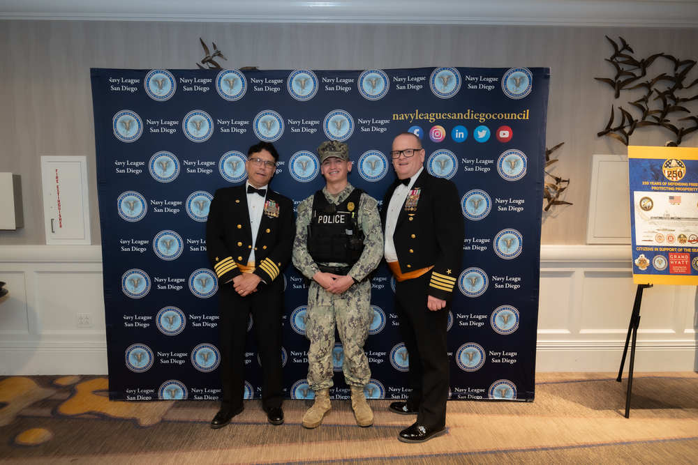 250 Navy Birthday Ball (19)