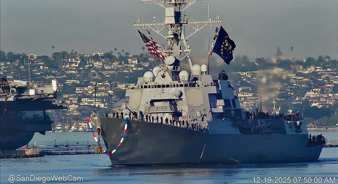 USS LENAH SUTCLIFFE HIGBEE Ship