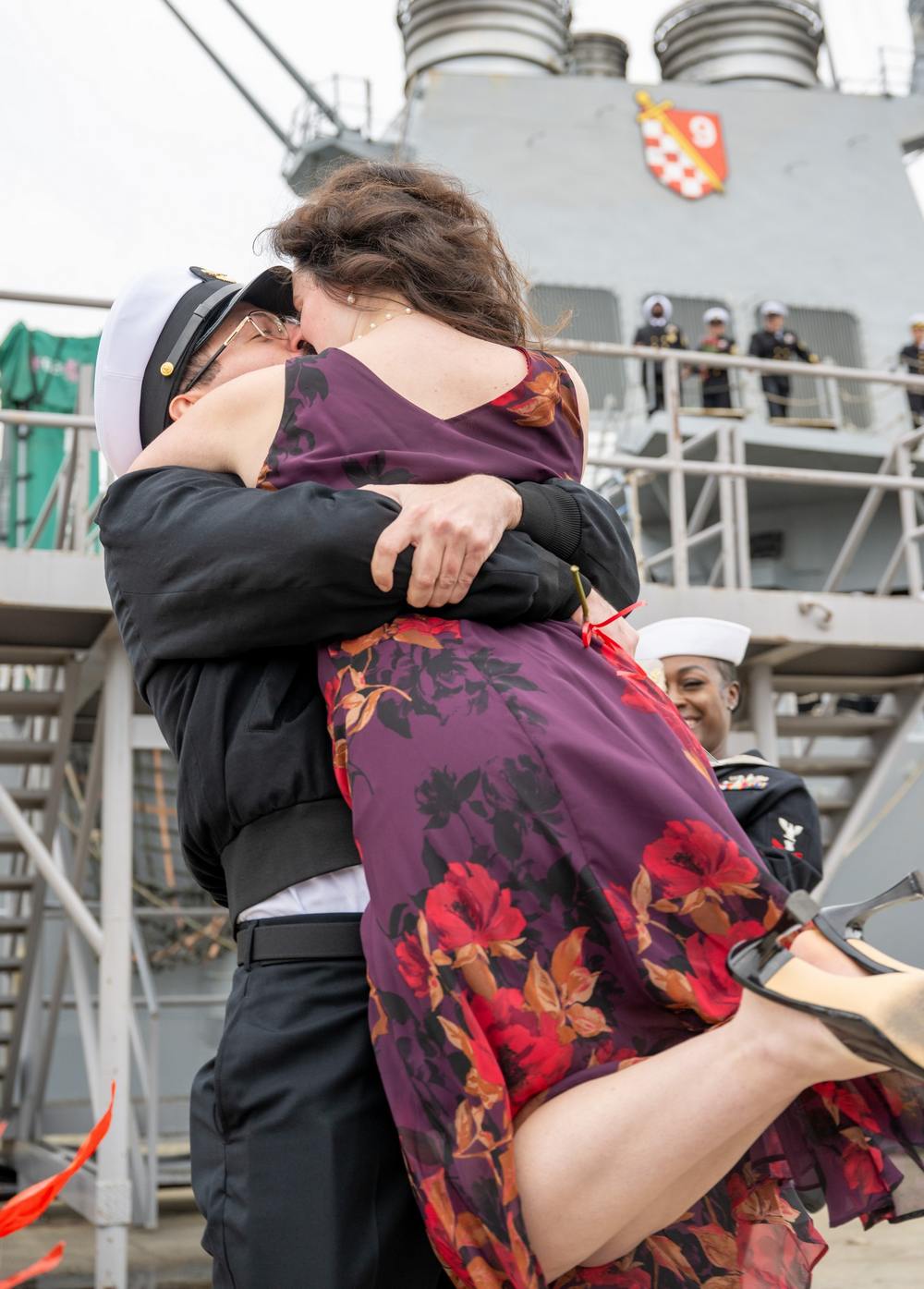 USS FITZ Ship RTHP CPO Big hugs pic