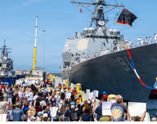 DDG 91 RTHP Ship & Family